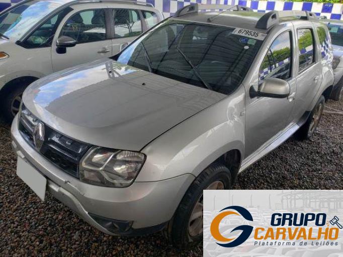 RENAULT DUSTER 18/18