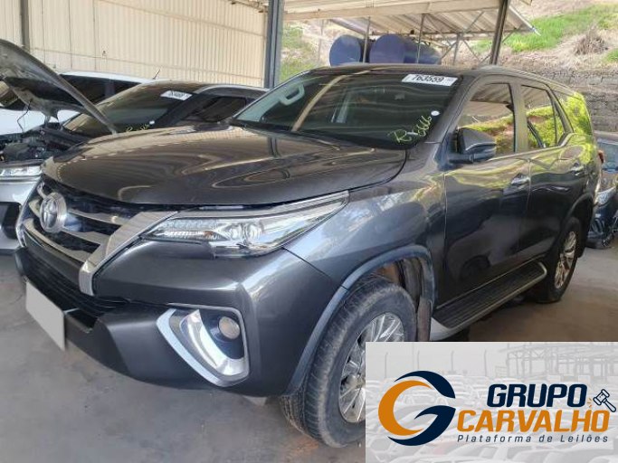 TOYOTA HILUX SW4 21/21