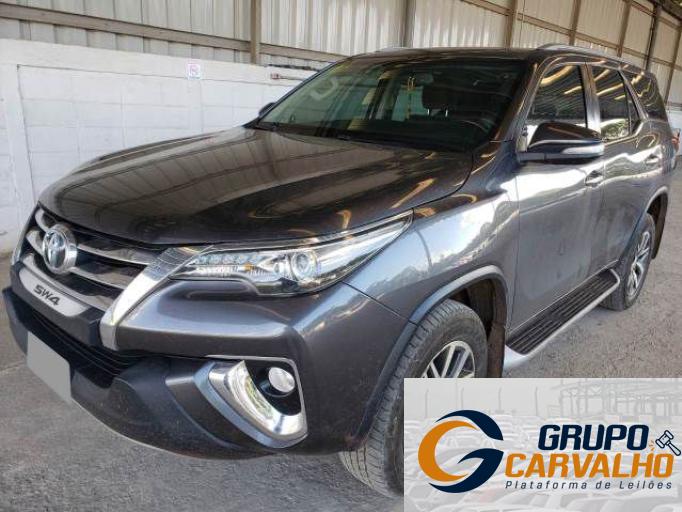 TOYOTA HILUX SW4 16/17