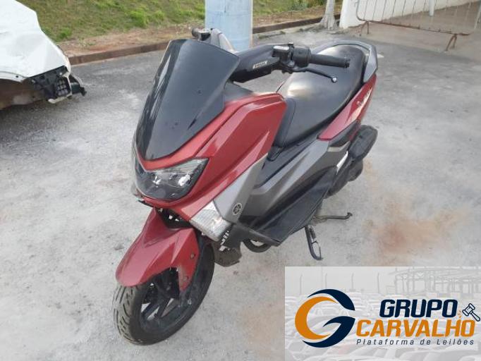 YAMAHA NMAX 19/19