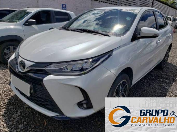 TOYOTA YARIS SEDA 22/23