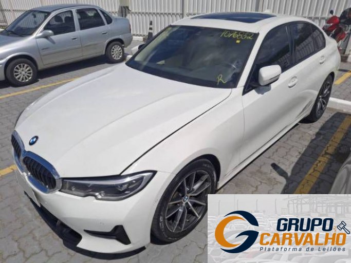 BMW 320i 21/22