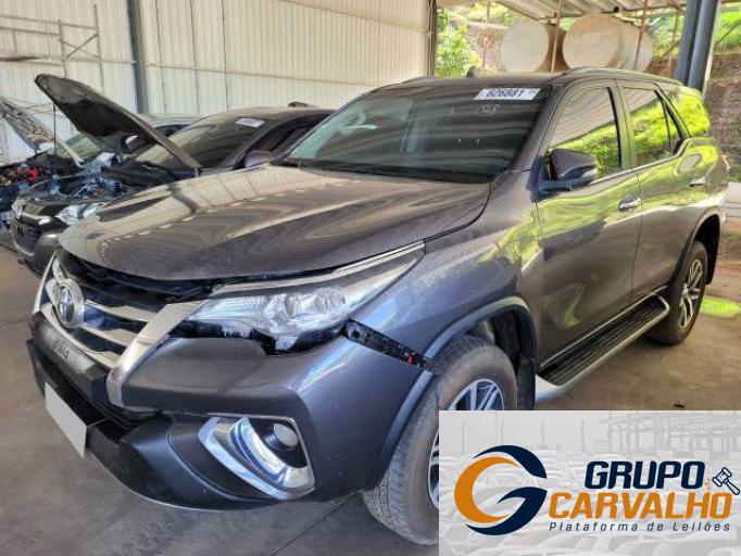 TOYOTA HILUX SW4 18/19