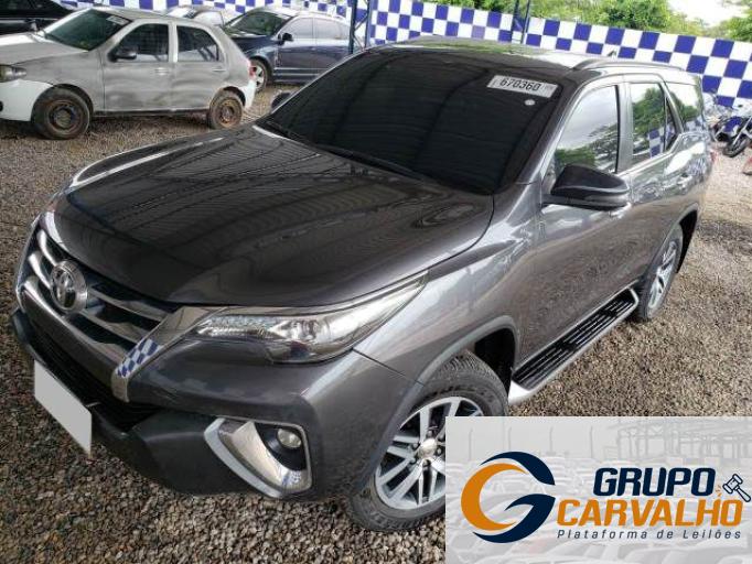 TOYOTA HILUX SW4 21/21