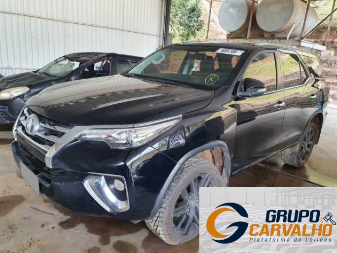 TOYOTA HILUX SW4 16/17
