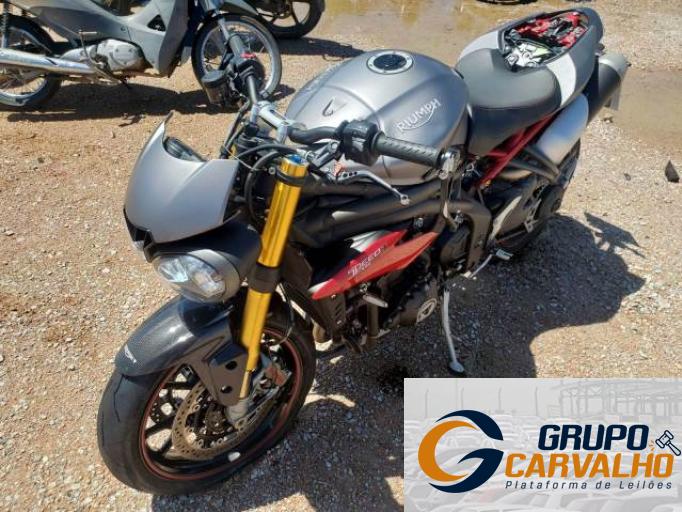 TRIUMPH SPEED TRIPLE 16/17