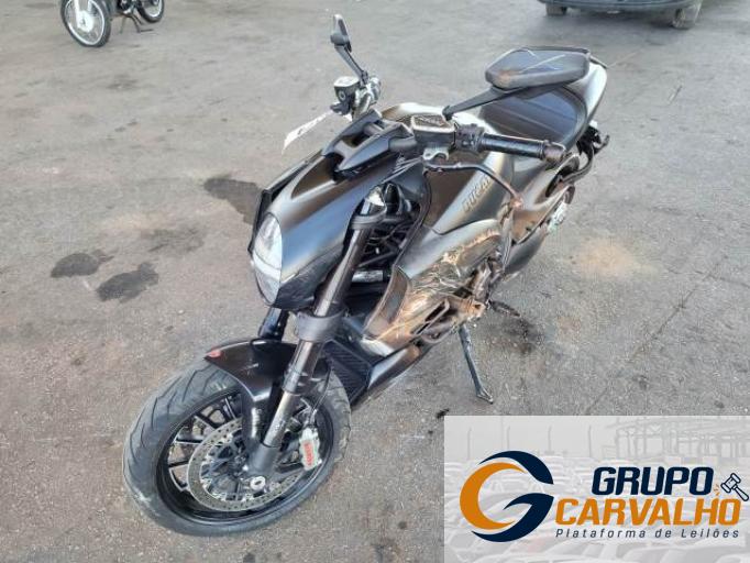 DUCATI DIAVEL 14/14