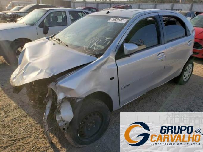 TOYOTA ETIOS SEDA 15/15